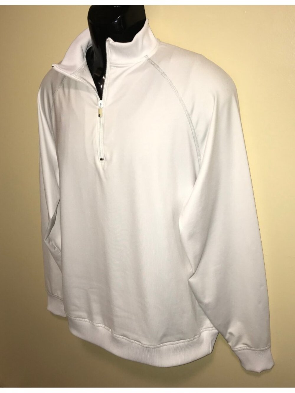 Men's Footjoy 1/2 Zip Golf Pullover-Size: M .